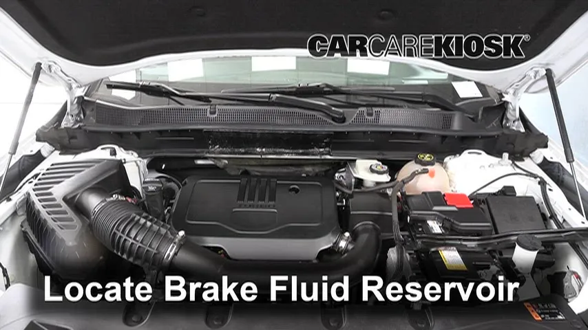 2022 Chevrolet Blazer LT 2.0L 4 Cyl. Turbo Brake Fluid Check Fluid Level